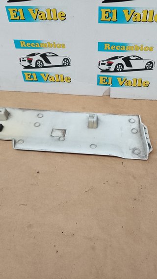 TALONERA LADO DERECHO MERCEDES VIANO W639