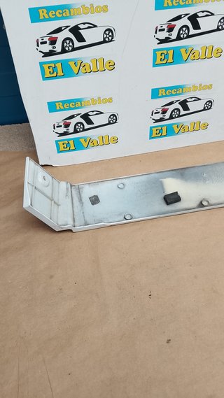 TALONERA LADO DERECHO MERCEDES VIANO W639