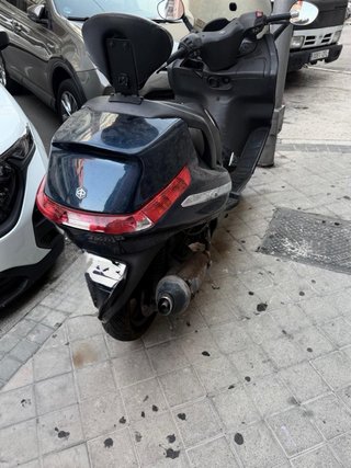 Piaggio Maxi Scooter Azul/Gris