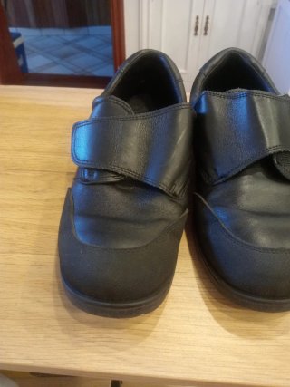 Zapatos Escolares Negros Velcro
