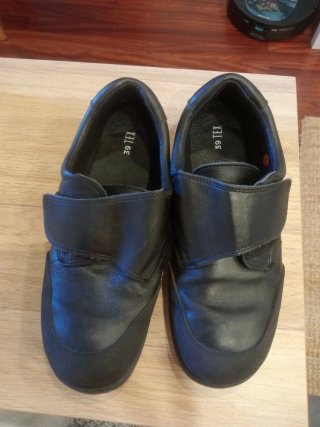Zapatos Escolares Negros Velcro