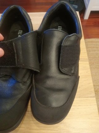 Zapatos Escolares Negros Velcro
