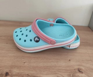 Crocs niña Talla 28/29