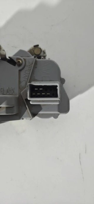 Cerradura Delantera Derecha Citroen Berlingo 1998