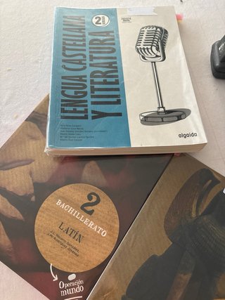 Todoslos librosde segundade bachiller humanidades
