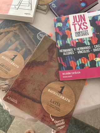 Todoslos librosde segundade bachiller humanidades