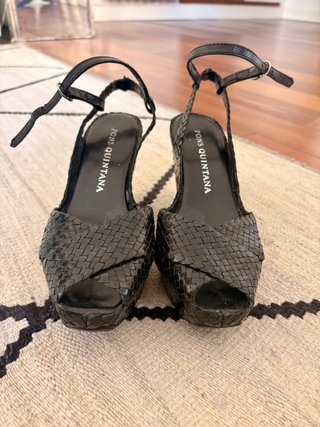Sandalias cuña y piel Pons Quintana negras