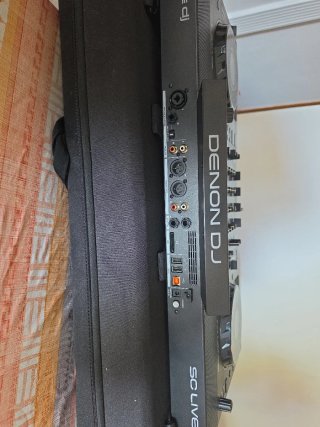 Denon DJ SC Live 4 Controlador DJ