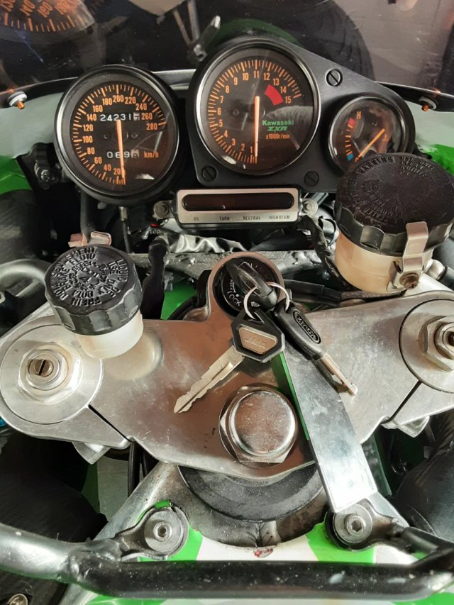 Kawasaki ZXR 750 R Sportbike