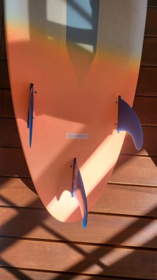 Tabla Kitesurf North PRO-Kontact 6'1" + TS-M Fins