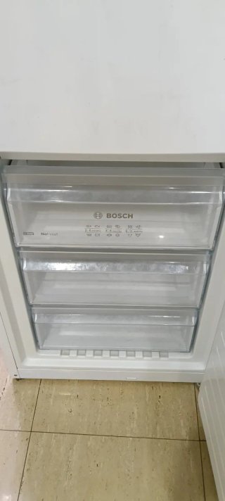 NEVERA COMBI BOSCH NO FROST ENERGÍA A+