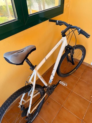 Bicicletas de montaña con inflador