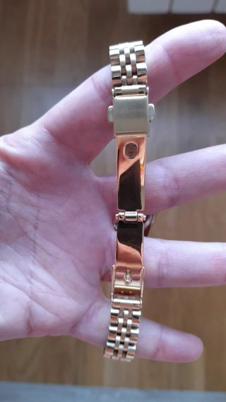 Reloj Parfois dorado con esfera verde