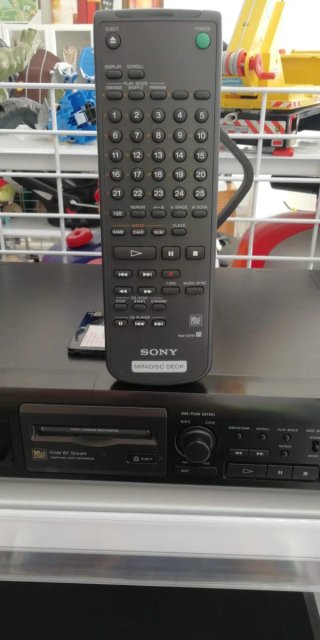 Sony MDS-JE510 MiniDisc Player