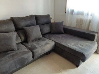 Sofá chaise longue gris tela