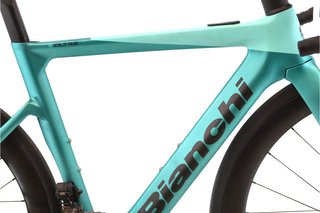 Bicicleta Bianchi e-Oltre Di2 12V t.52 Reacondicionada