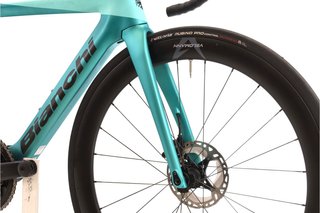 Bicicleta Bianchi e-Oltre Di2 12V t.52 Reacondicionada