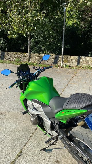 Kawasaki Z750