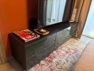 Mueble TV IKEA BESTÅ flotante
