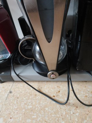 Cafetera Alemana + VENTILADOR VERTICAL FUNCIONA 4