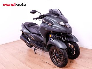 YAMAHA TRICITY 300