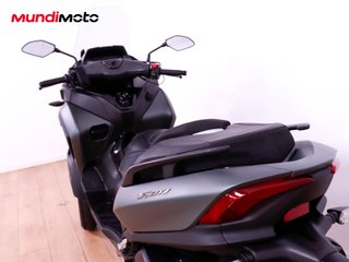 YAMAHA TRICITY 300