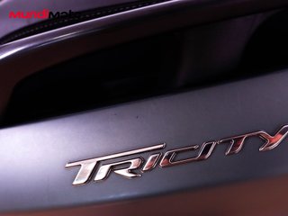 YAMAHA TRICITY 300