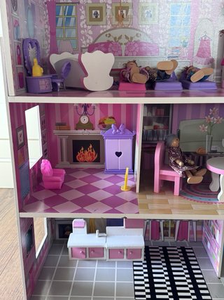 Casita de muñecas rosa 3 plantas