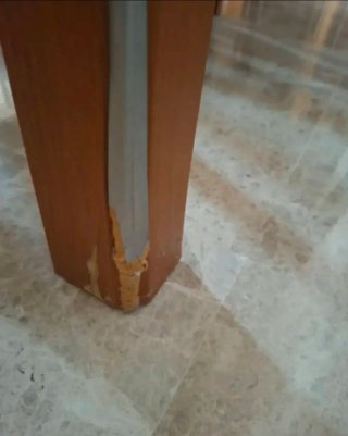 Mesa, 6 sillas de madera y mesa auxilia TODO 150e