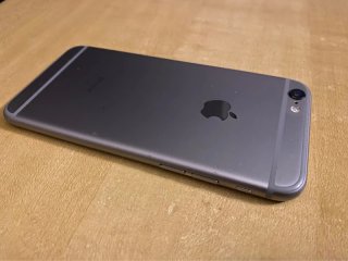 iPhone 6S - 64 GB