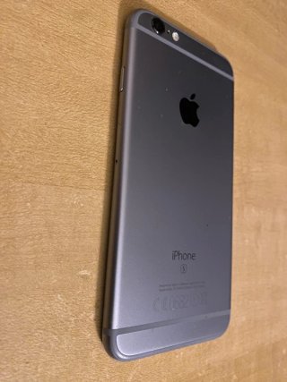 iPhone 6S - 64 GB