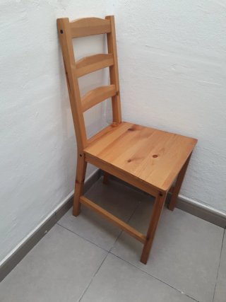 Cuatro sillas de Comedor IKEA Madera Natural