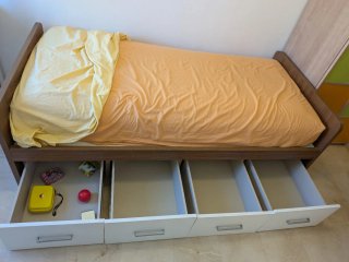 Cama 2 m x 1 m x 0'40 (0'65 cabecero)