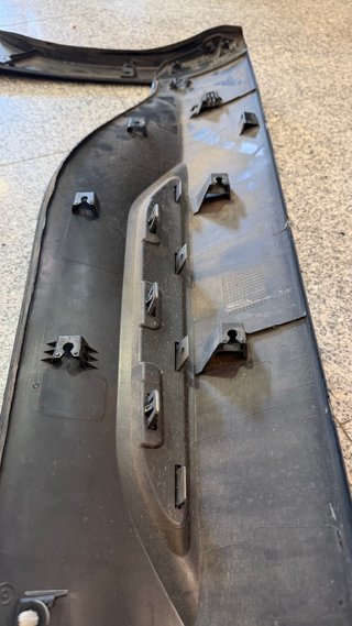 Toyota Faldon inferior lateral Cross xp2100