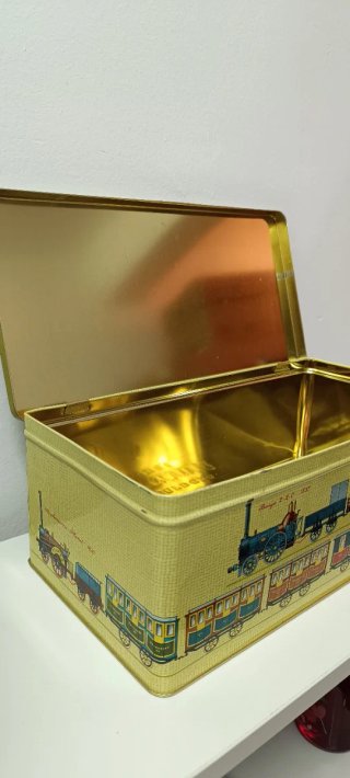Caja metálica Teekanne