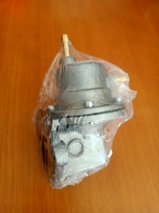 BOMBA GASOLINA SEAT 600 D, E, L y SEAT 800