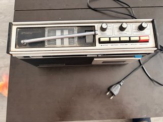 Radio cassette Sanyo MR-4112F vintage