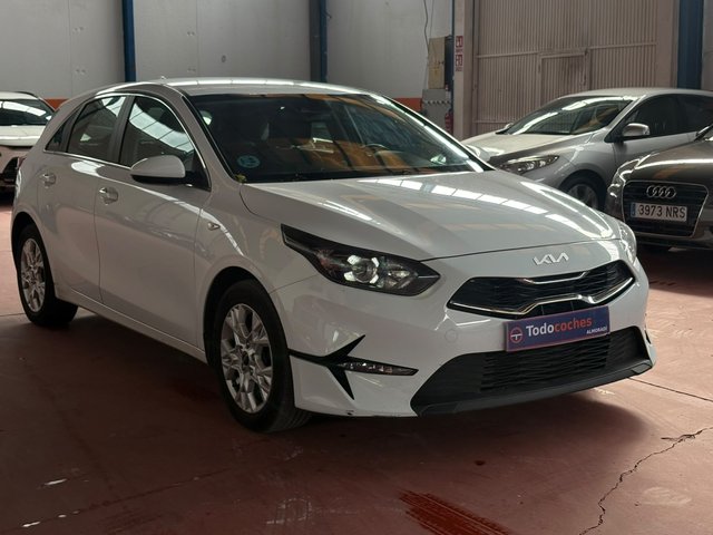 Kia Ceed 1.0 T-GDi 88kW (120CV) Drive