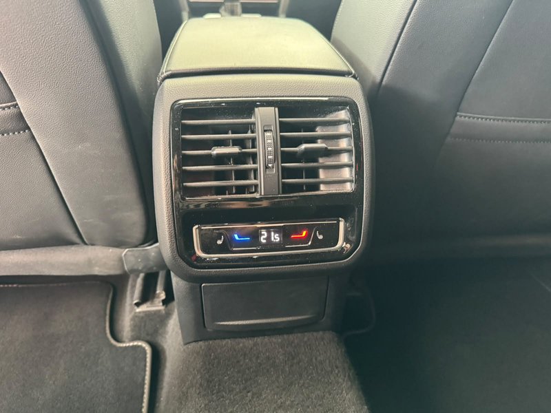 Volkswagen Arteon R-Line 2.0 TDI DSG 2022, foto 26