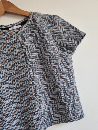 Top Zara Mostaza y Azul Talla L
