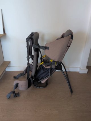 Mochila de porteo Deuter