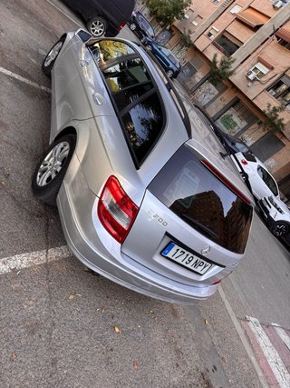 Mercedes-Benz Clase C 2011