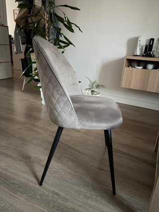 Sillas Jysk terciopelo gris (4 unidades)