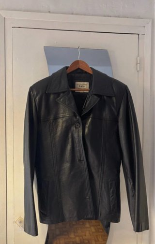 Americana de piel F&Co negra