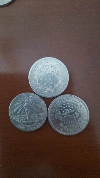 4 uds Monedas Conmemorativas EEUU y 3 de un dolar.