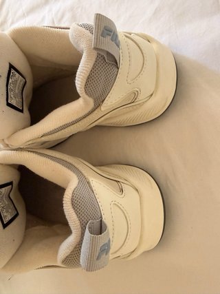Zapatillas Fila Corda Beige y Azules
