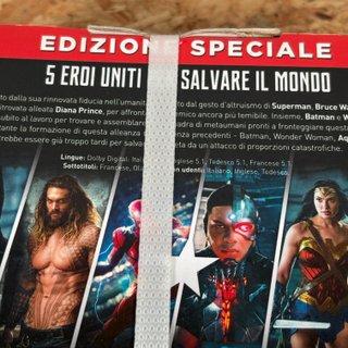 Justice League DVD + Maglietta Taglia L