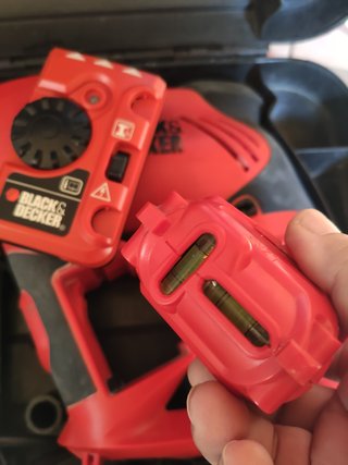 Taladro black decker nivel 2juegos brocas detector
