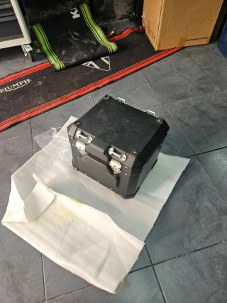 Top Case BMW R1200GSA K51 Alumínio Preto