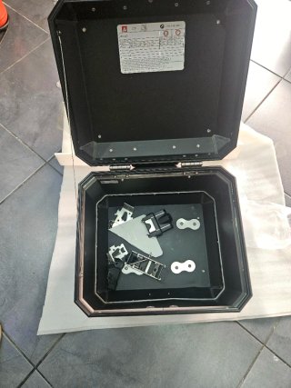 Top Case BMW R1200GSA K51 Alumínio Preto